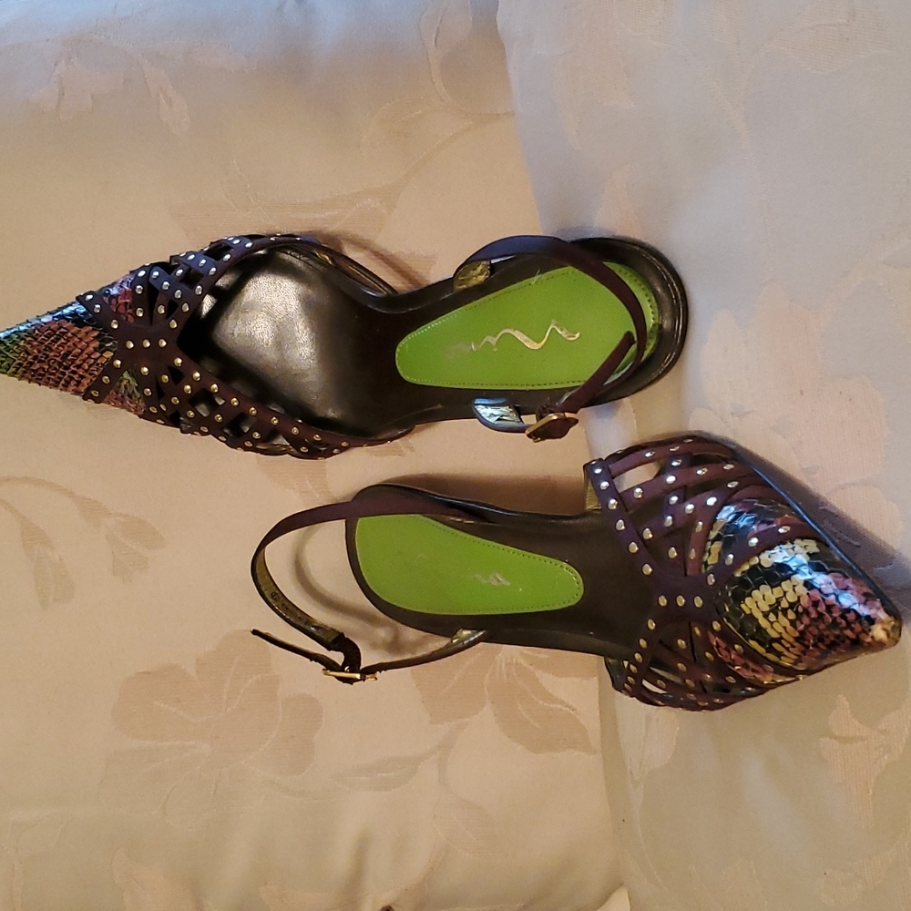 Nina Heels, 9.5 med. Normal wear/tear but not much.